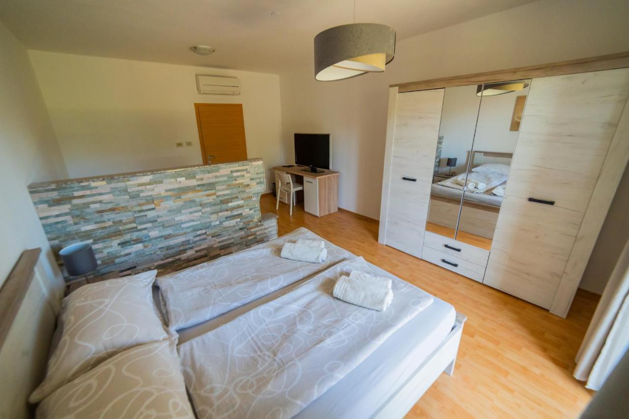 Harmony Inn Apartments Portoroz Bagian luar foto