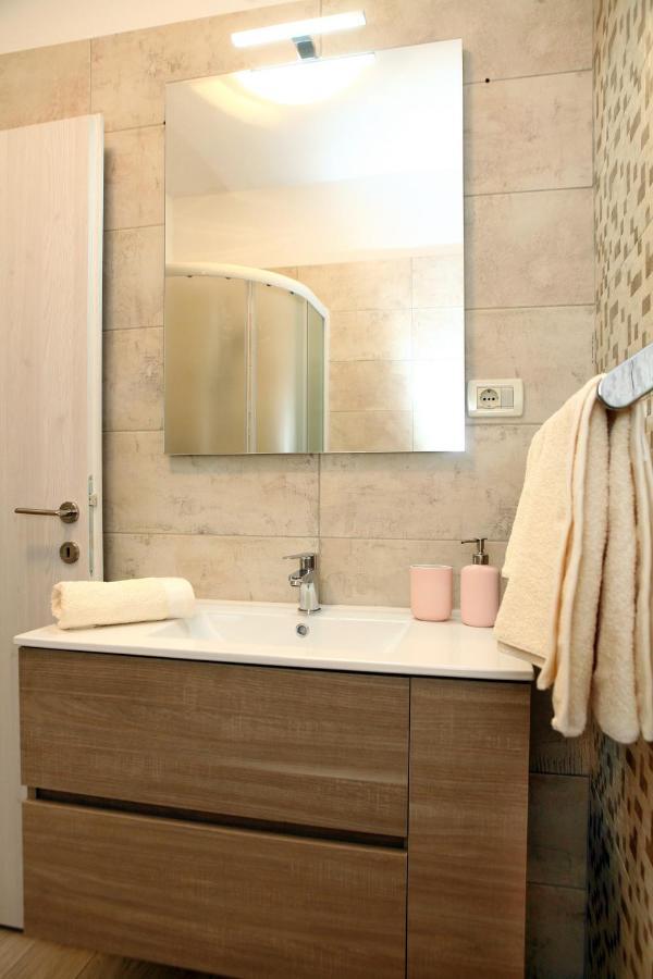 Harmony Inn Apartments Portoroz Bagian luar foto